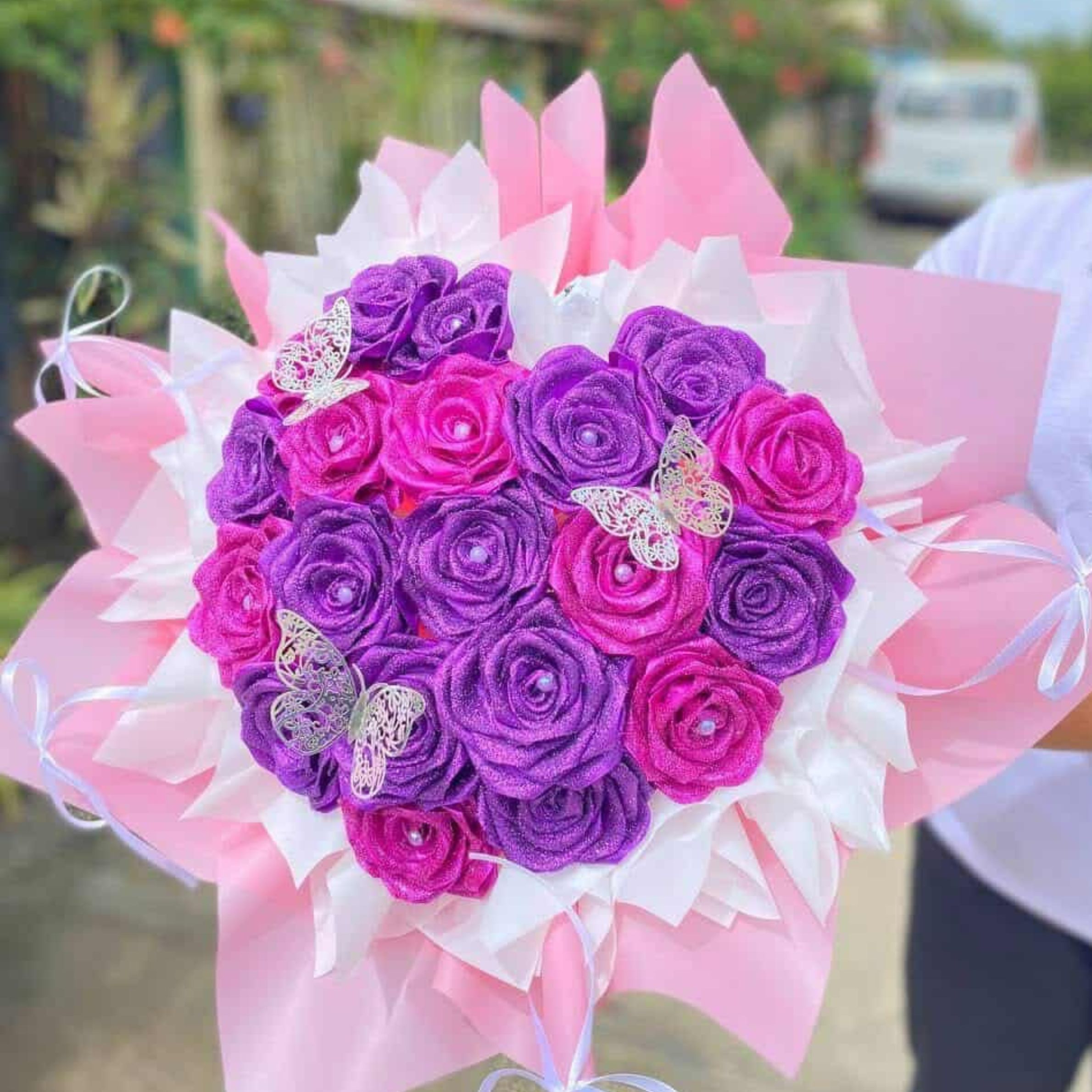 Glitter Roses Bouquet